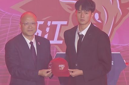 Self-produced and self-sold! Zhejiang chooses Wang Yilin from its own club with the signature of No. 37