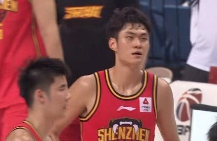 Fill the data column! Wang Haoran got 27 points, 7 boards, 2 help, 5 broken and 2 caps in 20 shots and 10 shots