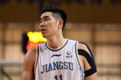 Wu Guanxi signed a four-year contract with Xinjiang