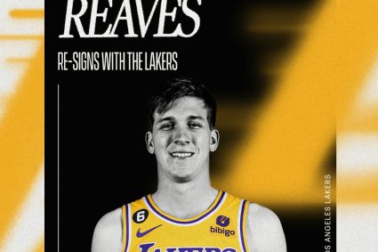 4 years 56 million! Lakers officially announced an official renewal with Reeves